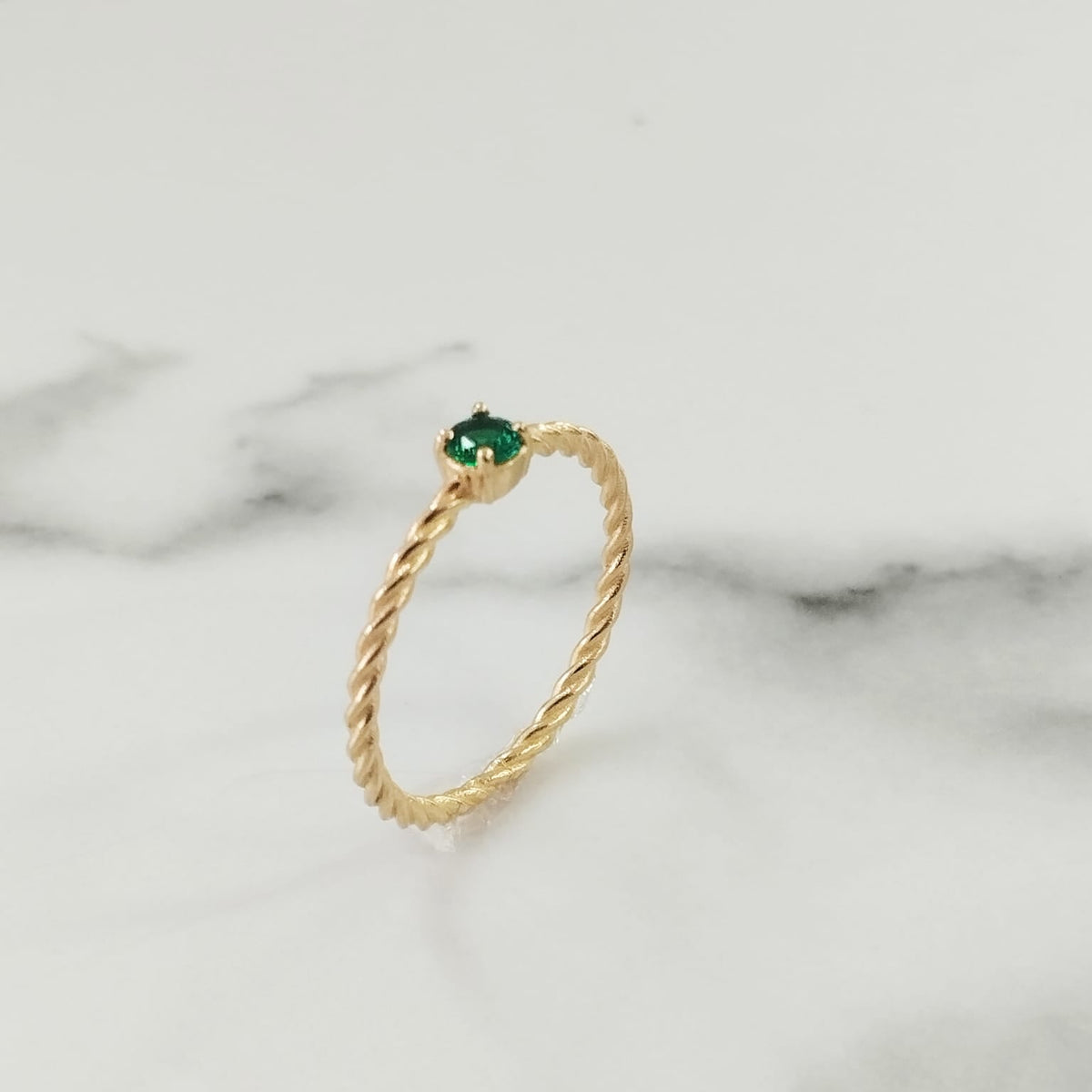 Anillo Lazo Con Circon Verde T7-1/4 /1.4/ gr ID: 2034