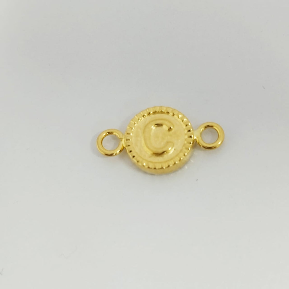 Herraje Letra C Diamantada 8mm /0.48/gr ID: 2462