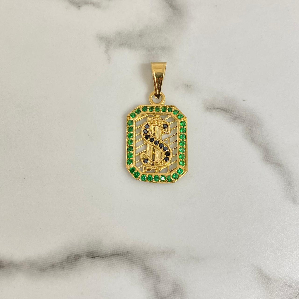 Dije Signo Pesos Cuadrado Circon Verde 2.5cm /1.9/gr ID: 2773